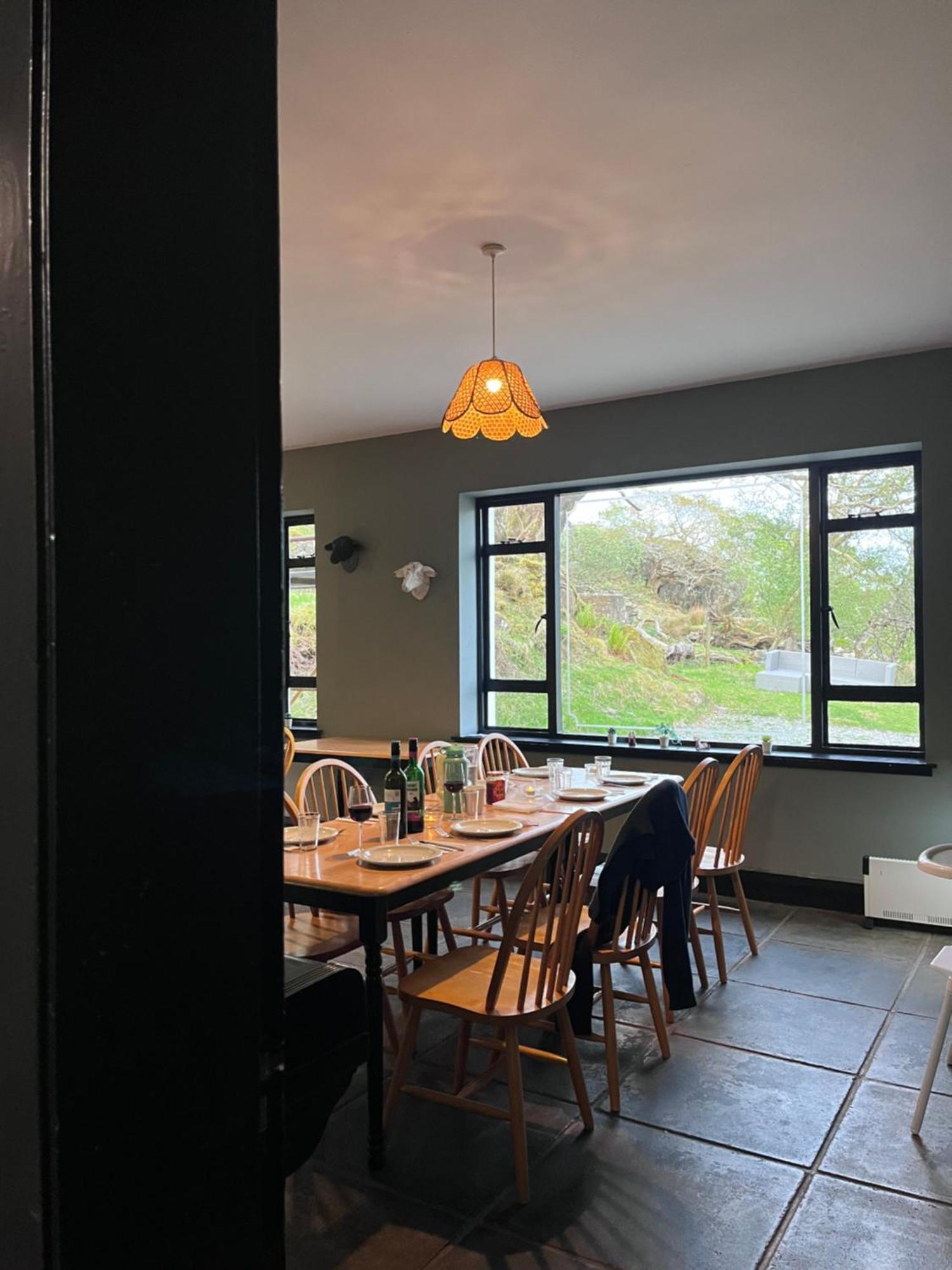 Ben Lettery Hostel 밸리나힌치 외부 사진